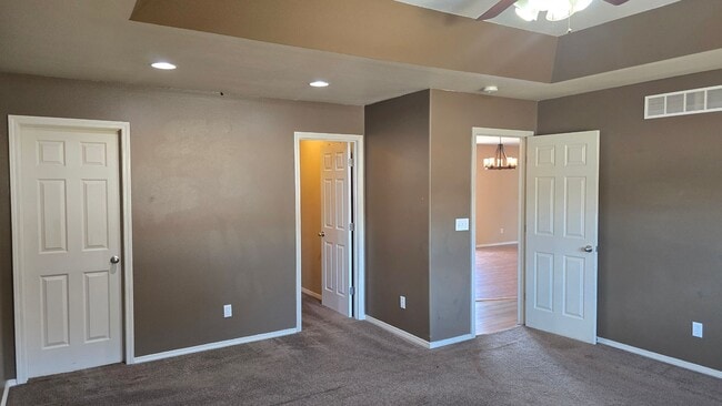 Photo - Stunning 5-Bedroom Home in a Highly Sought-After Neighborhood