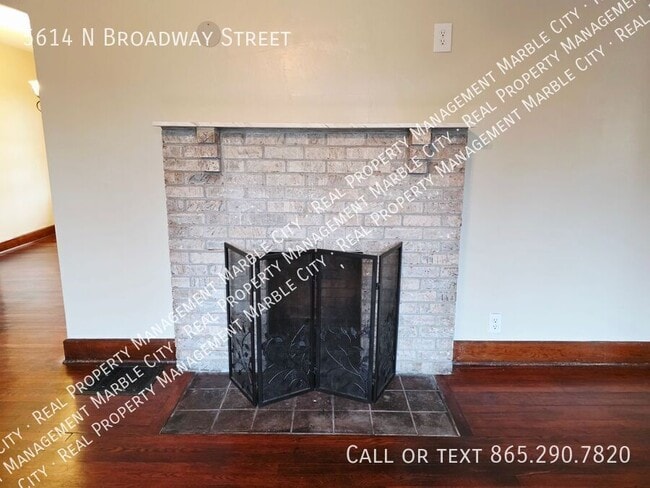 Photo - 5614 N Broadway St