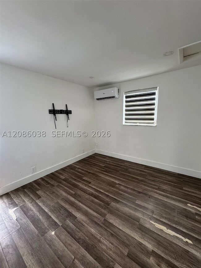 Photo - 685 SW 7th Terrace Unit 2