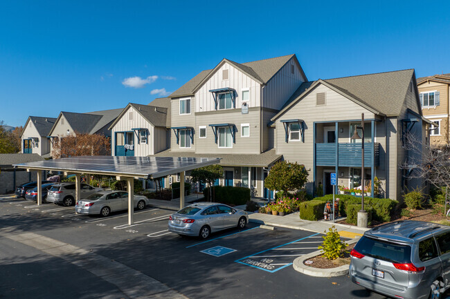 Photo - Carlow Court Apartments at Emerald Vista