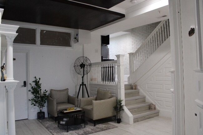 Photo - 1731 21st St NW