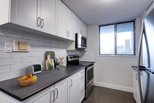 Photo - 2 Glenhaven St