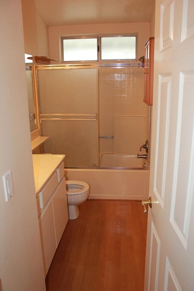 28620 Avocado Pl