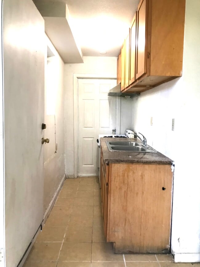 Photo - 1402 High St Unidad B