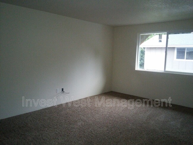 Photo - 2009 Norris Rd