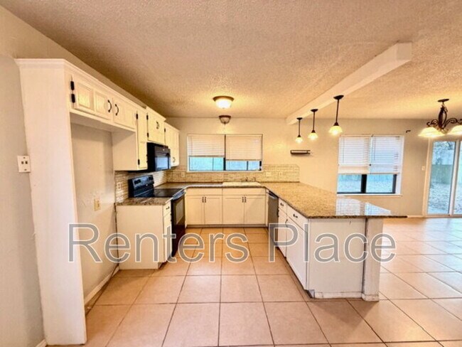 Photo - 6824 E 95th St