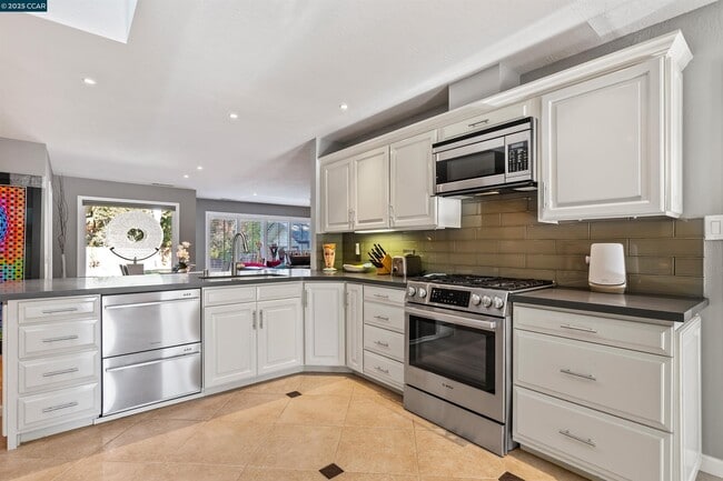 Photo - 1536 Alamo Way