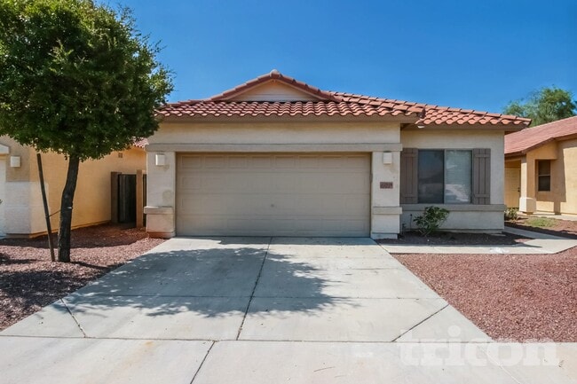 12519 W Estero Ln