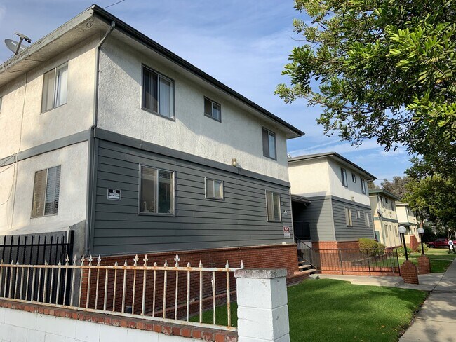 Stepney Apts