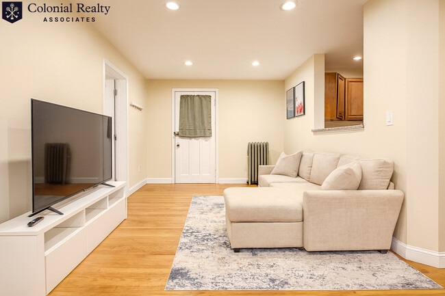 Photo - 66 Egmont St Unit 1