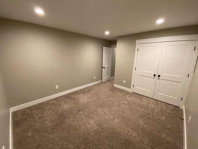 Photo - 1226 W 700 S
