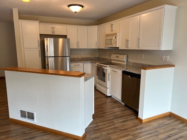 Photo - 14161 Wilds Path NW