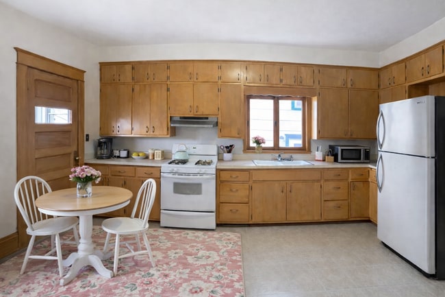 Photo - 1478 Van Buren Ave