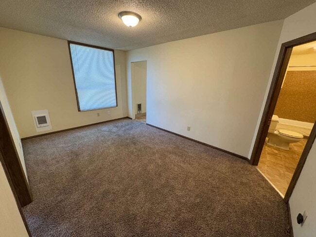 Photo - Desirable NW 23rd Area Unit 1