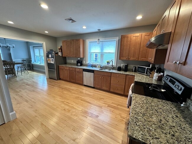 Photo - 61 June St Unit 2