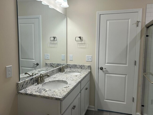 Photo - 552 Campbell Rdg Pl