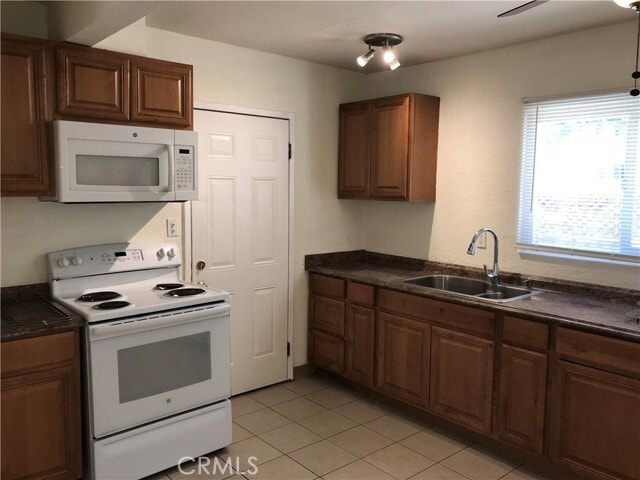 Photo - 380 6th St