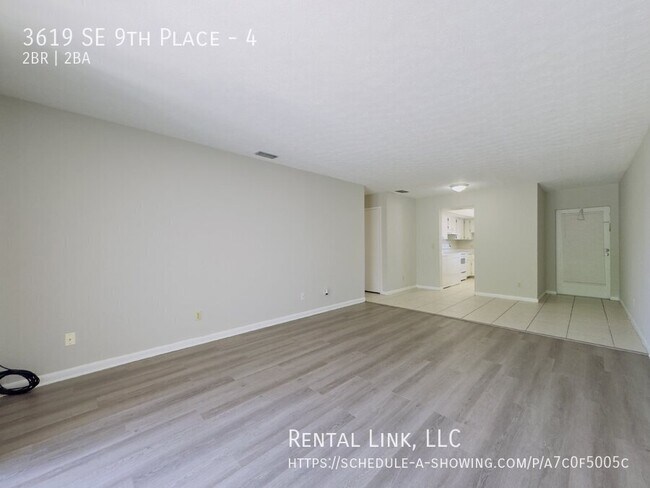 Photo - 3619 SE 9th Pl Unit 4