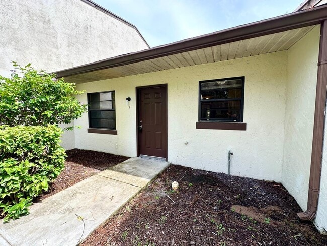 Building Photo - 1244 N Haverhill Rd Rental