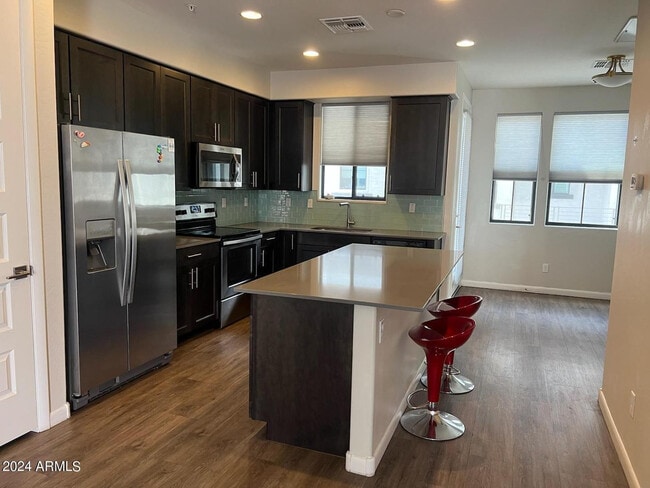 Photo - 2090 S Dorsey Ln Unit 1028