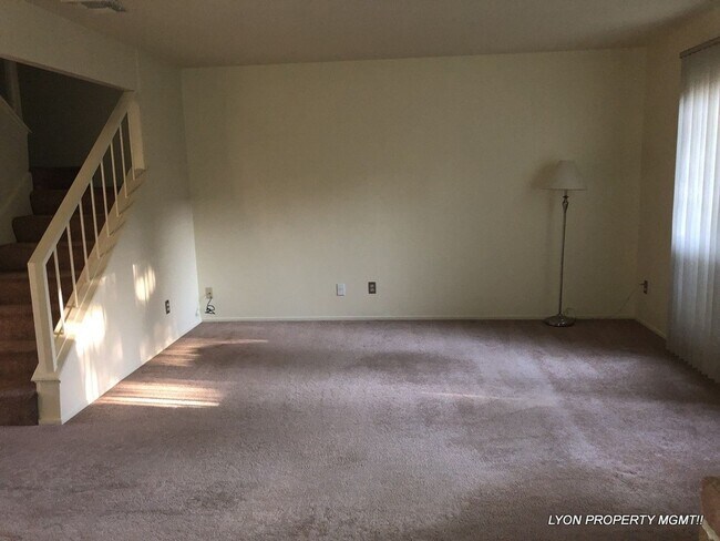 Photo - 136 Touchstone Pl