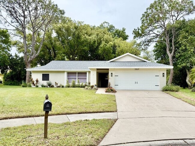 Building Photo - 2869 Thistle Ct N