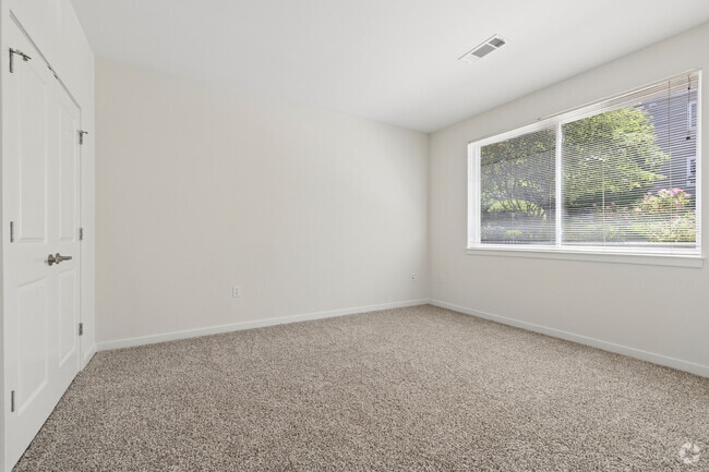 2BR, 2BA - 1,106SF - Primary Bedroom