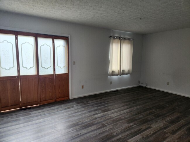 Photo - 944 Ravine Dr