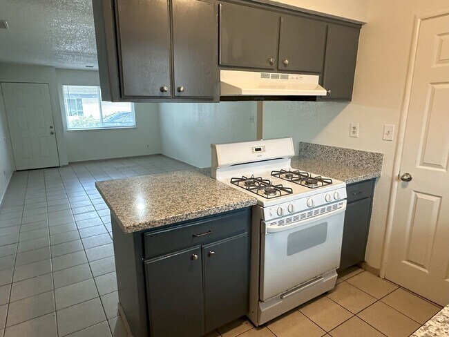 Photo - 510 S Dayton St Unit 510