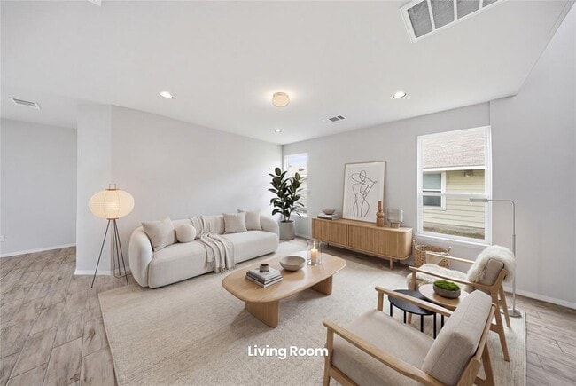 Building Photo - 123 White Dunes Dr