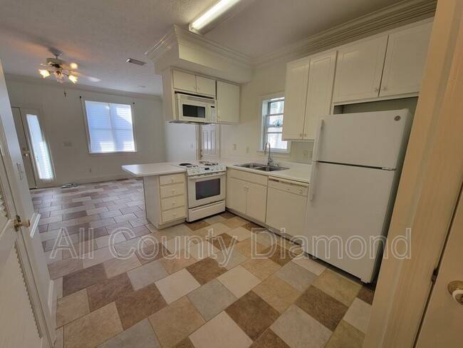 Photo - 2617 Cypress St