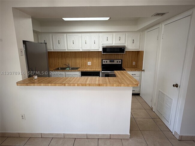 Photo - 8401 SW 107th Ave Unit 324E