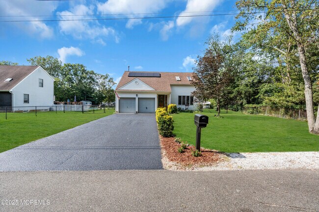 Photo - 347 Cahill Rd