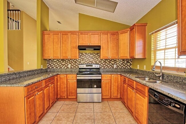 Photo - 4335 Creekside Blvd