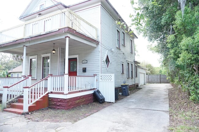 Building Photo - 1320 N Liberty St Rental