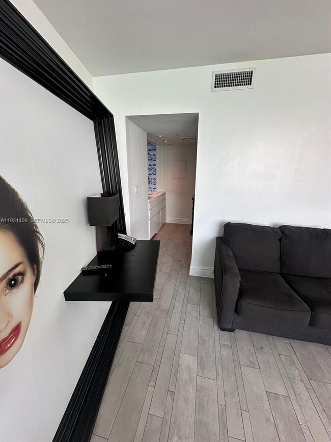 Photo - 1100 West Ave Unit 1606