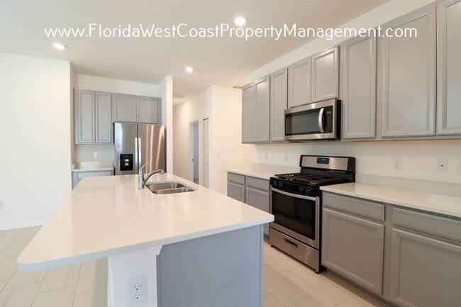 Photo - OUTSTANDING 3 BEDROOM/2 BATH IN EAVE'S BEND/ARTISAN LAKES PALMETTO!