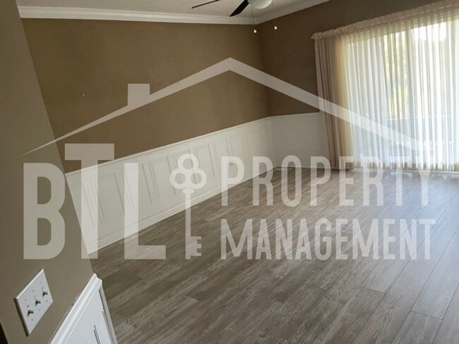 Photo - Luxurious 2 Bedroom Condo Unit 1