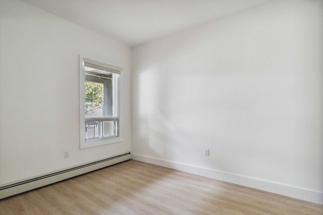 Photo - WELCOME TO GARDENSTONE - TWO BEDROOM PLUS DEN APARTMENT AVAILABLE Unit 107