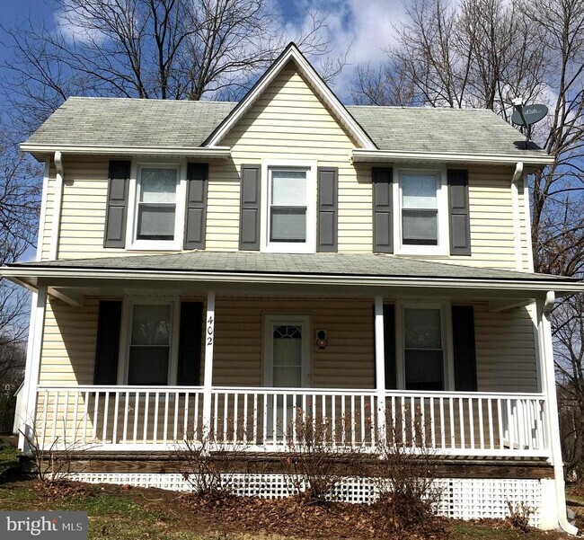 Building Photo - 402 Dorsey Ave Rental