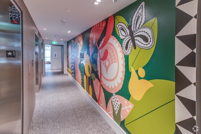 Photo - Comma King George