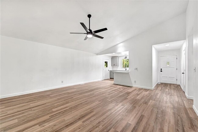 Photo - 6 Brompton Dr