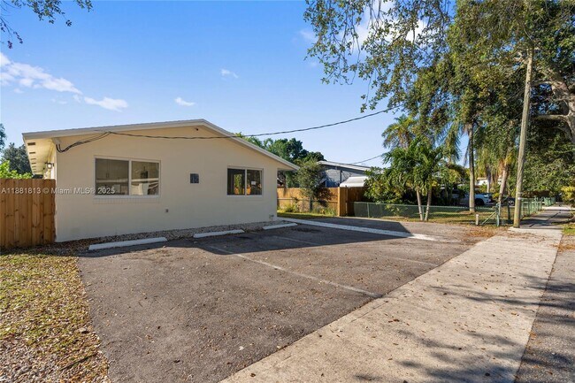 Photo - 5812 Buchanan St Unit 1-2