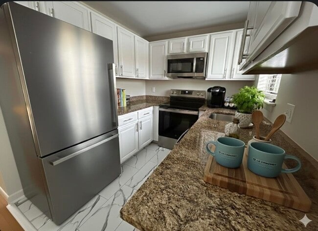 Photo - 94 Charles River Rd Unit B