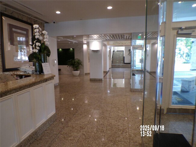 Photo - 780 NE 69th St Unidad 1708