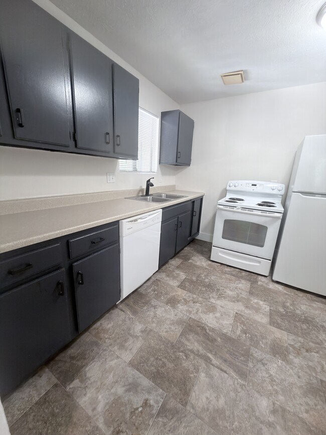 2438 S 10th St Unit 4