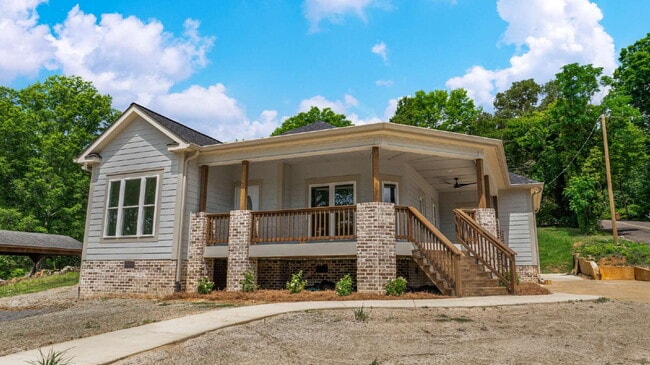 Photo - "Brand New 3-Bed, 3-Bath Retreat with Modern LVP Flooring in the Heart of Fort Payne!"