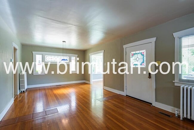 Photo - 1475 E Michigan Ave