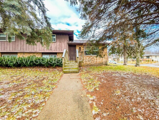 2 Bedroom 1 Bath Duplex in Ankeny - 2 Bedroom 1 Bath Duplex in Ankeny House