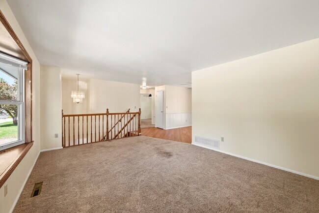 Photo - $1,995.95 4-bed, 1.5 bath, located in Colorado Springs with a large back yard